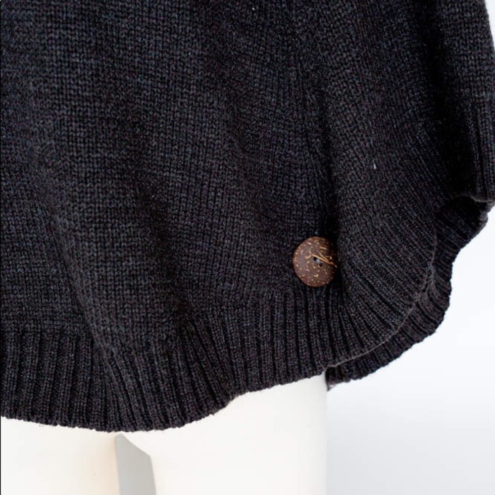 Gray Turtle Neck/Cape - image 4